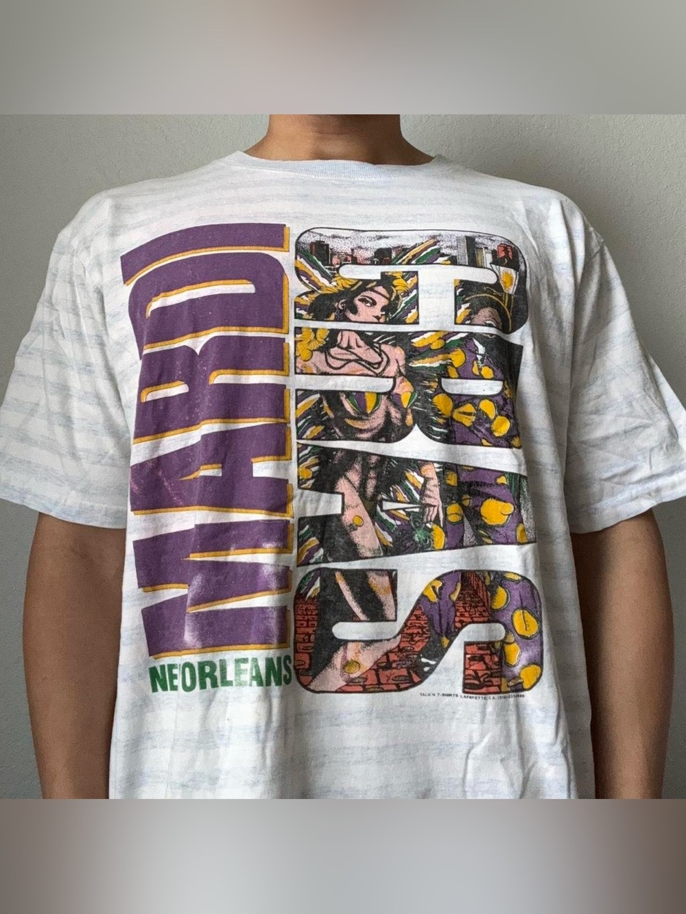 Vintage 1990s Mardi Gras Festival Graphics Light Blue Tee Shirt